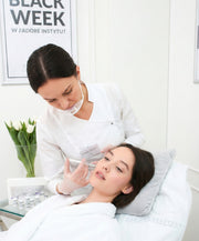 ODMŁADZANIE DZIĘKI 3 ZABIEGOM MEZOTERAPII IGŁOWEJ