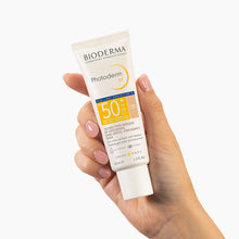 Bioderma Photoderm M SPF 50+ jasny 40 ml — fotografia 1