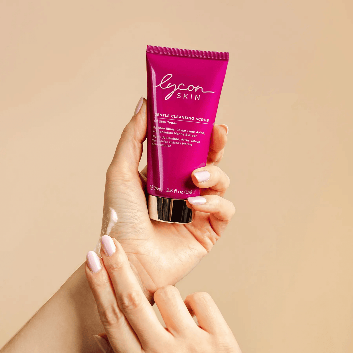 LyconSkin Gentle Cleansing Scrub peeling do twarzy 75 ml — zdjęcie 3