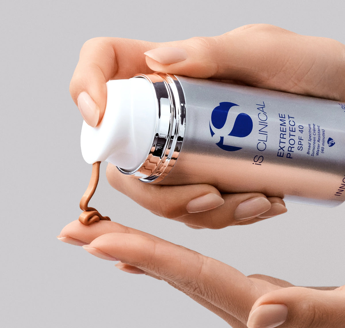 iS Clinical Extreme Protect SPF 40 PerfecTint Bronze 100 g