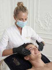 Terapia aminokwasami – biostymulacja skóry – efekty zabiegu w salonie J'adore