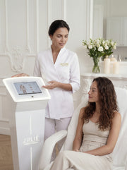 KARBOKSYTERAPIA TWARZ – zabieg w J'adore Instytut Kraków