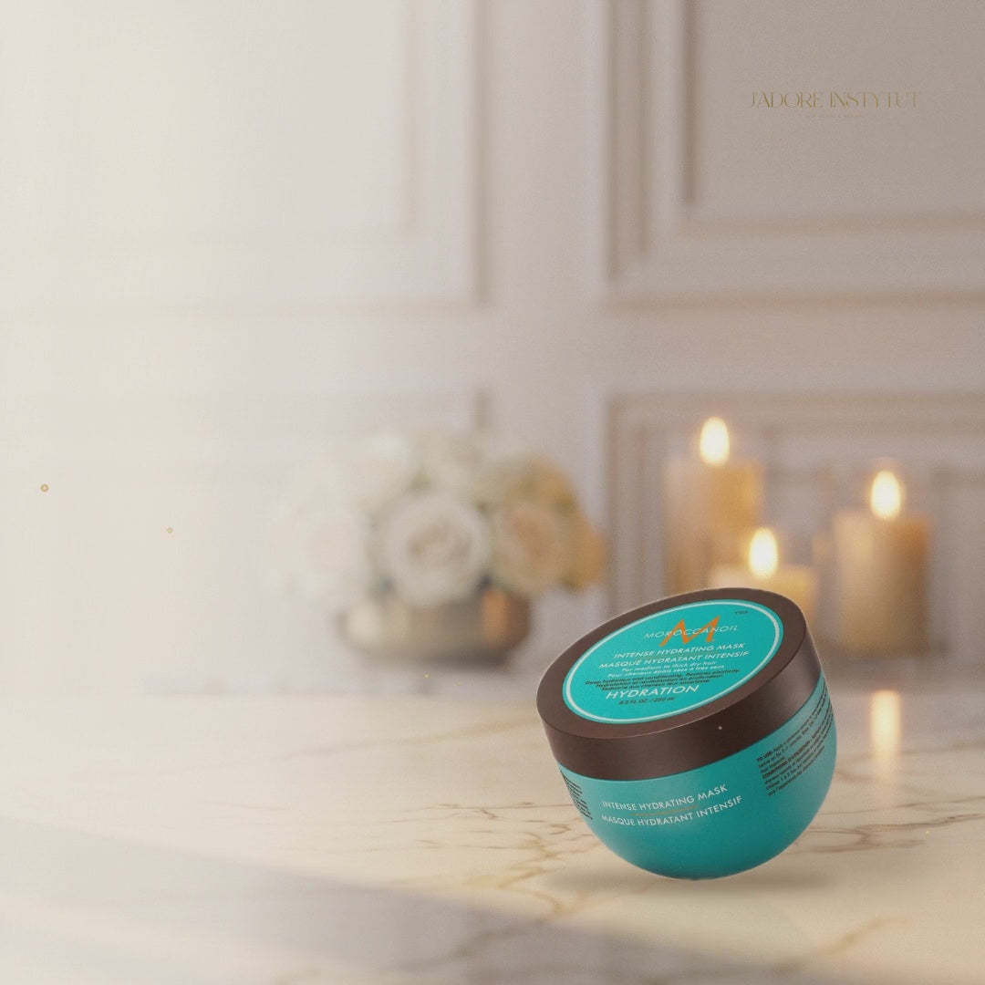 Carregar vídeo: Moroccanoil Intense Hydrating Mask 250 ml – dla kogo jest i co daje, krótki film